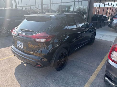 Used 2023 Nissan Kicks SR image 10