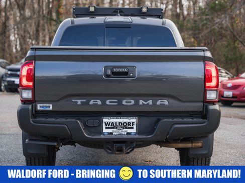 Used 2019 Toyota Tacoma 4x4 Double Cab image 5