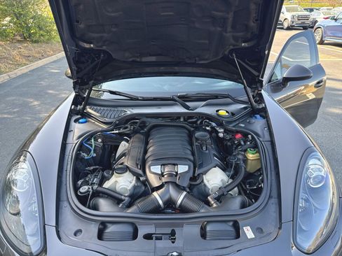 Used 2015 Porsche Panamera GTS image 37