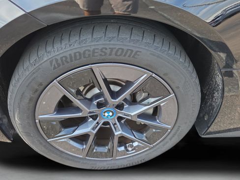 Used 2024 BMW i4 eDrive35 w/ Convenience Package RWD image 29