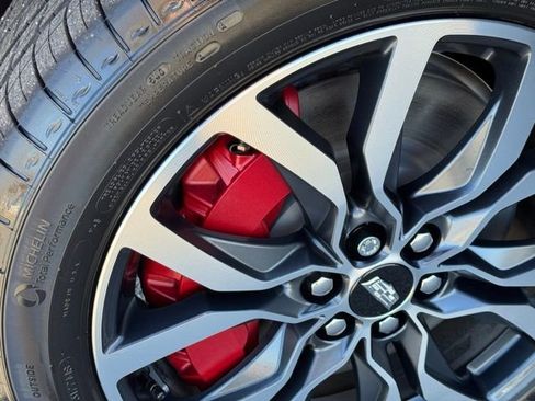 New 2025 Cadillac XT6 Sport w/ Technology Package image 12