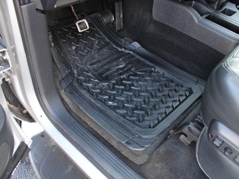 Used 2004 Dodge Ram 3500 Truck SLT w/ Sport Appearance Group image 26