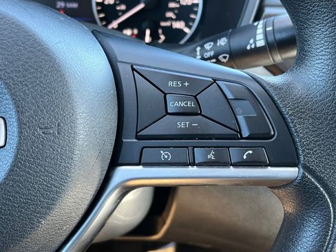 Used 2023 Nissan Altima 2.5 SV image 16