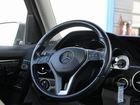 Used 2014 Mercedes-Benz GLK 350 4MATIC image 19