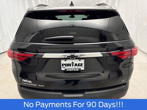 Used 2022 Chevrolet Traverse LT image 4