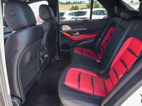 Used 2025 Mercedes-Benz GLE 53 AMG 4MATIC image 19