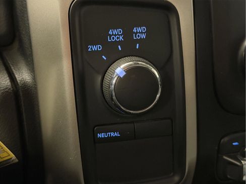 Used 2017 RAM 2500 SLT image 36