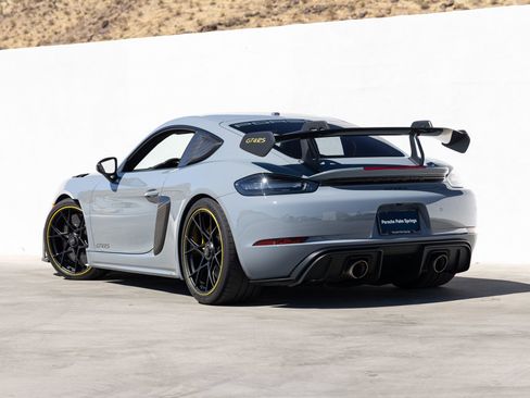 Certified 2025 Porsche 718 Cayman GT4 RS RWD image 3