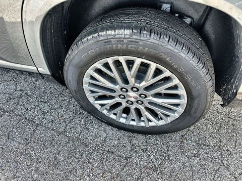 New 2026 GMC Acadia Denali w/ Super Cruise Package image 12