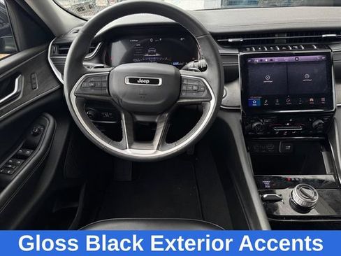 Used 2023 Jeep Grand Cherokee L Limited w/ Black Appearance Package AWD/4WD image 22