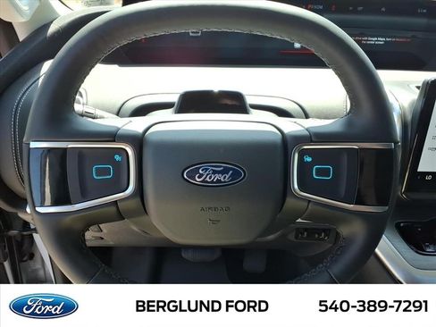 New 2026 Ford Expedition Max Platinum w/ Driver's Package AWD/4WD image 17