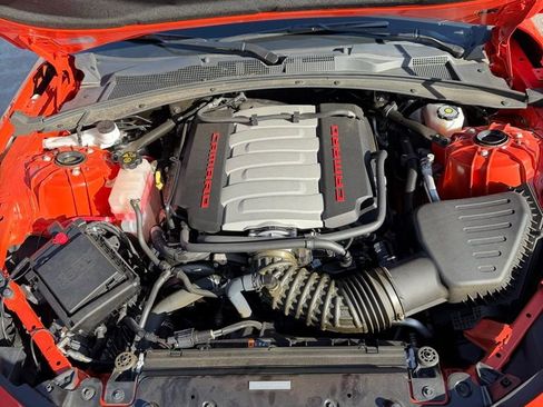 Used 2018 Chevrolet Camaro SS w/ Hot Wheels Edition image 14