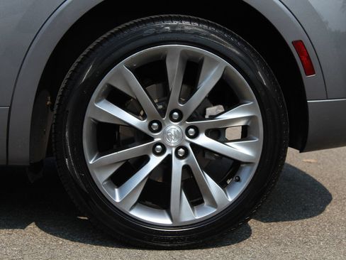 Used 2021 Buick Envision Avenir FWD image 28