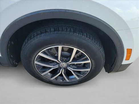 Used 2021 Volkswagen Tiguan S image 10