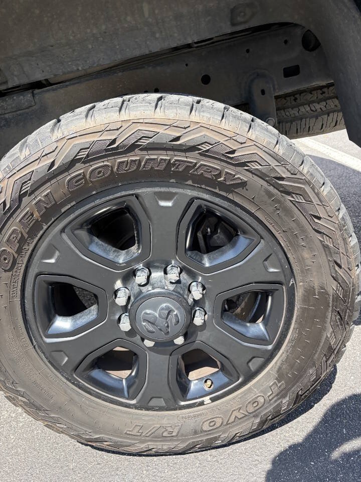 Used 2018 RAM 2500 Laramie w/ Sport Appearance Group AWD/4WD image 17