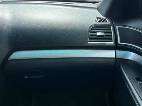 Used 2016 Ford Explorer XLT w/ Equipment Group 202A image 28