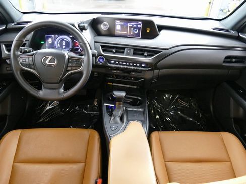 Used 2021 Lexus UX 250h w/ Premium Package image 25