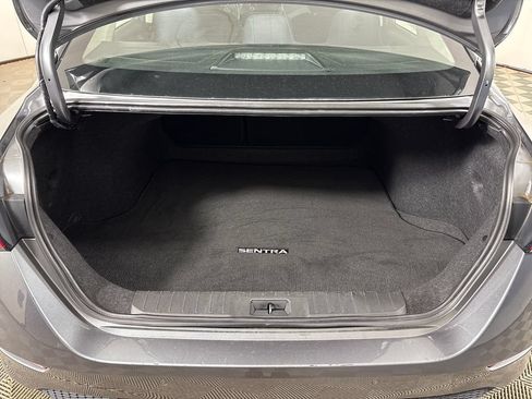 Used 2024 Nissan Sentra SV FWD image 30