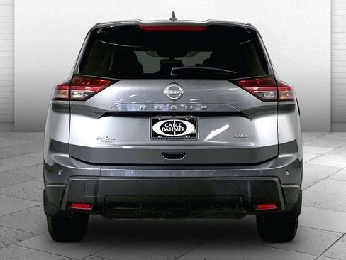 Used 2026 Nissan Rogue S AWD/4WD image 3