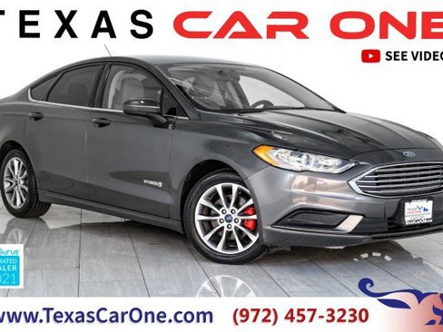 Used 2017 Ford Fusion S image 1