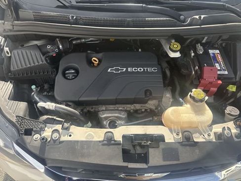 Used 2021 Chevrolet Spark LT FWD image 31