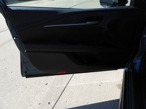 Used 2025 Toyota Camry SE FWD image 17