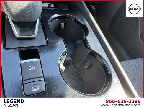 Certified 2023 Nissan Rogue SV image 29