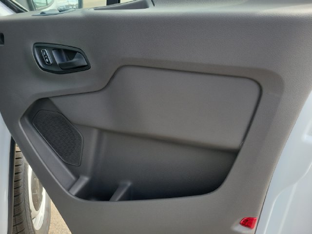 New 2026 Ford Transit 250 148 Medium Roof w/ Load Area Protection Package RWD image 18