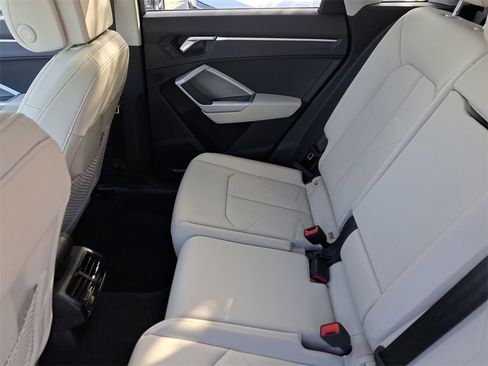 Certified 2023 Audi Q3 2.0T Premium w/ Convenience Package image 27