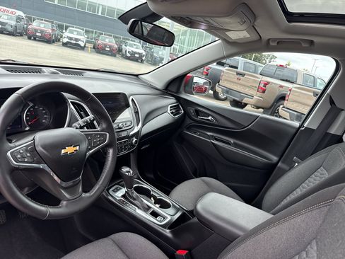 Certified 2019 Chevrolet Equinox LT w/ Sun & Navigation Package AWD/4WD image 26