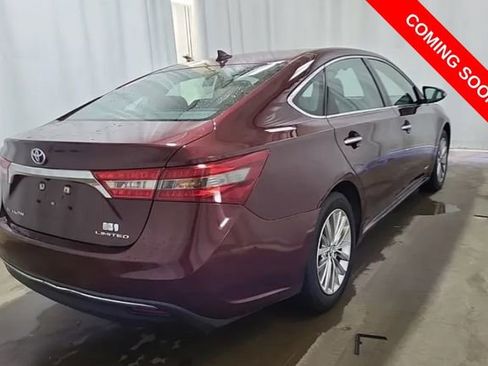 Used 2016 Toyota Avalon Limited w/ Toyota Safety Sense Package FWD image 3