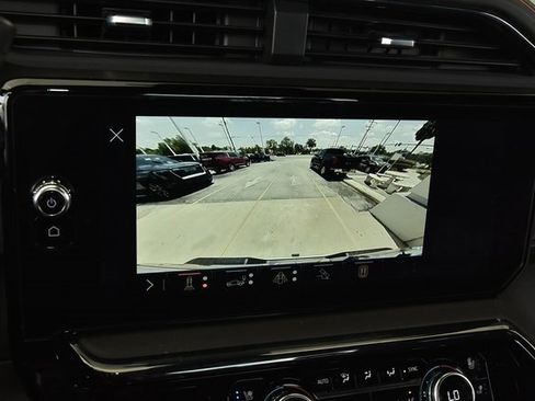 Used 2024 GMC Sierra 2500 AT4 image 52