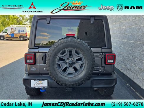 Used 2019 Jeep Wrangler Sport AWD/4WD image 4