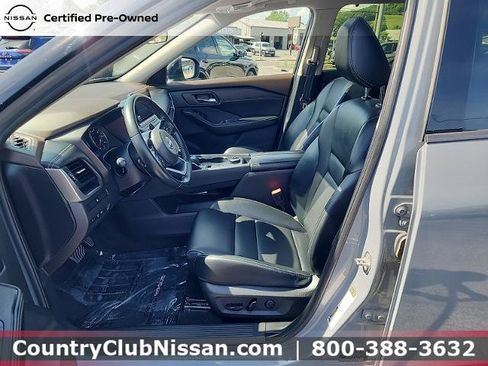 Certified 2023 Nissan Rogue SV w/ SV Premium B Package AWD/4WD image 11