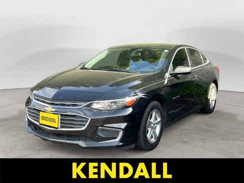 Used 2018 Chevrolet Malibu LS FWD image 1