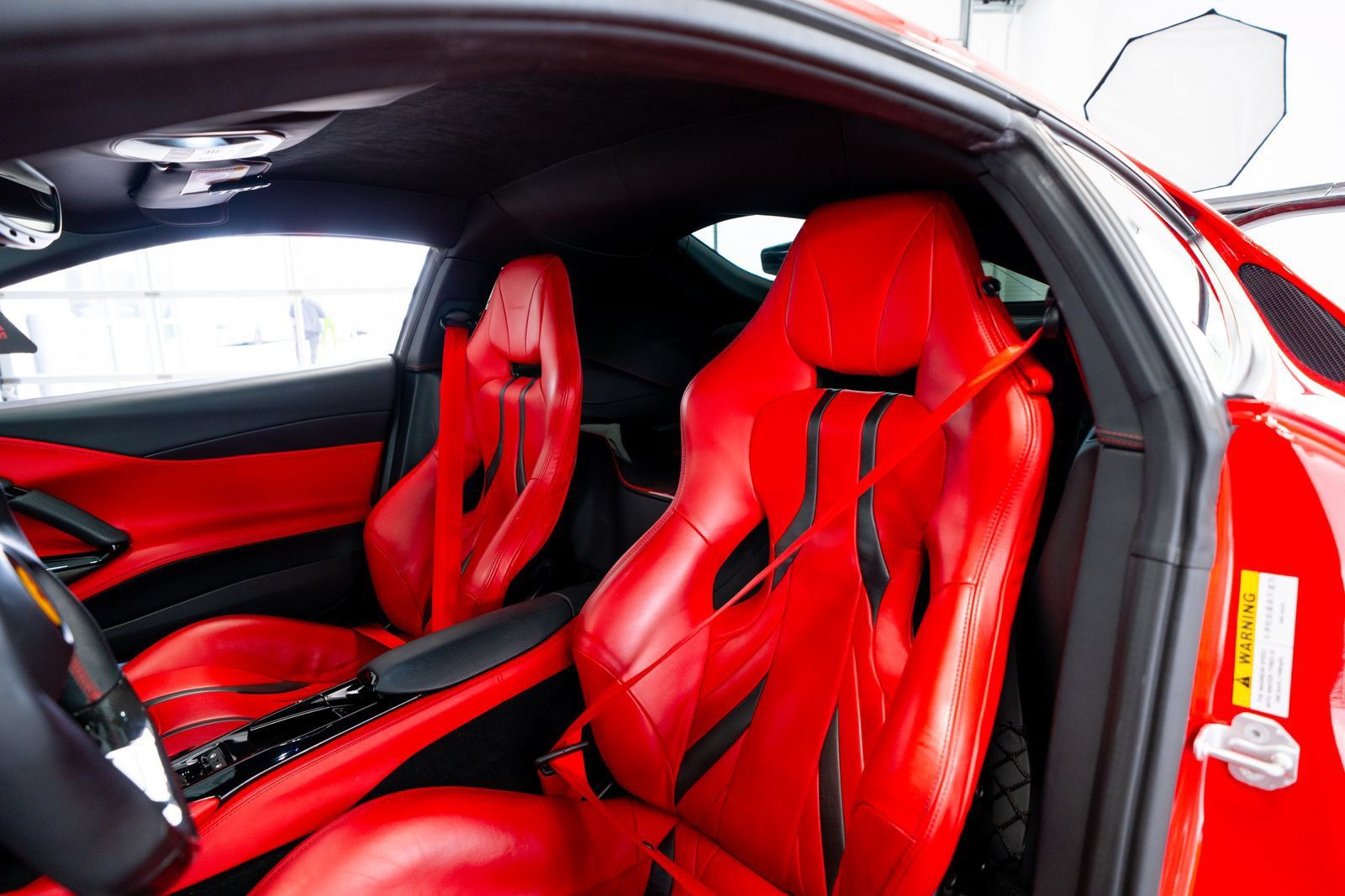 Used 2020 Ferrari 812 Superfast RWD image 81