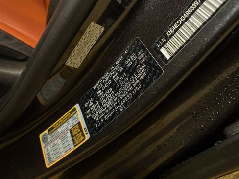 Certified 2024 Kia Carnival SX Prestige image 22