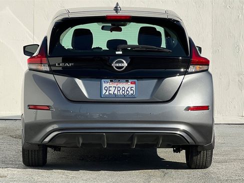 Used 2023 Nissan Leaf S image 5