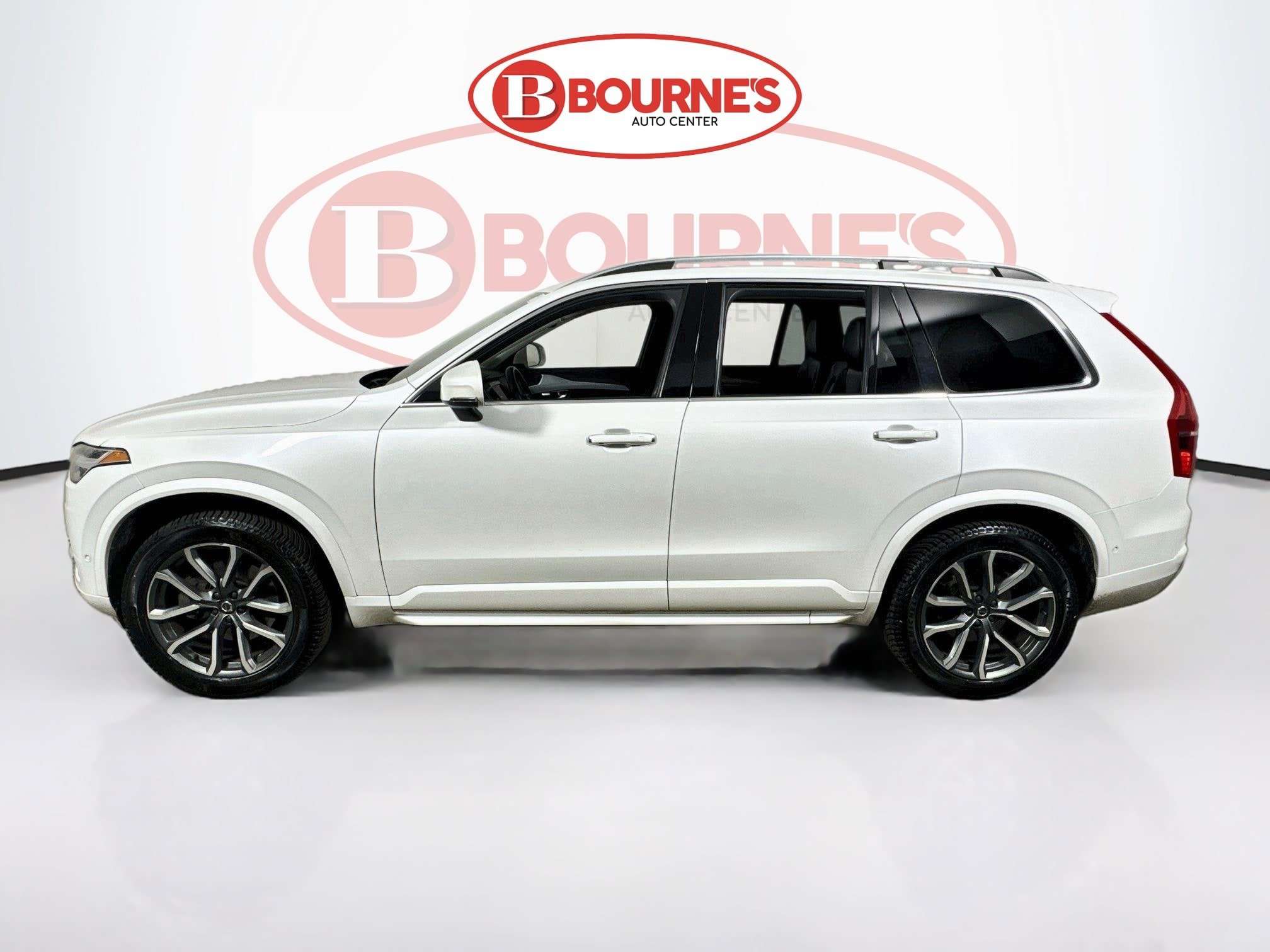 Used 2018 Volvo XC90 T5 Momentum w/ Convenience Package AWD/4WD image 8
