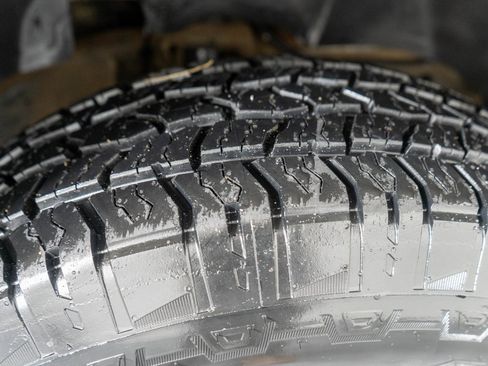 Used 2003 GMC Sierra 1500 SLE image 28