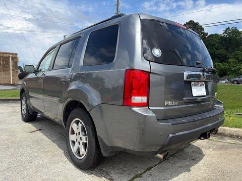 Used 2010 Honda Pilot Touring image 2
