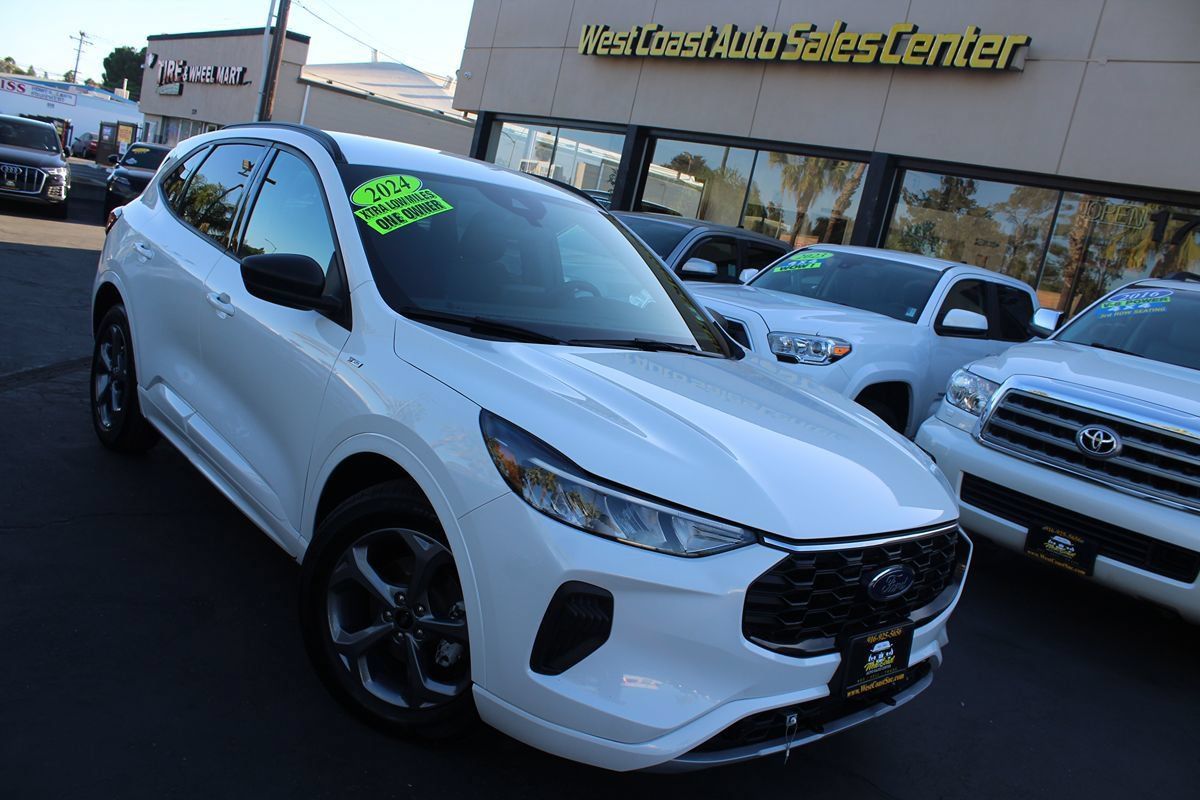 Used 2024 Ford Escape ST-Line w/ Equipment Group 301A FWD image 36