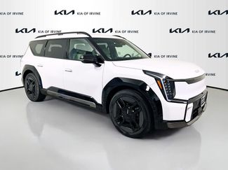 New 2026 Kia EV9 GT-Line video 1