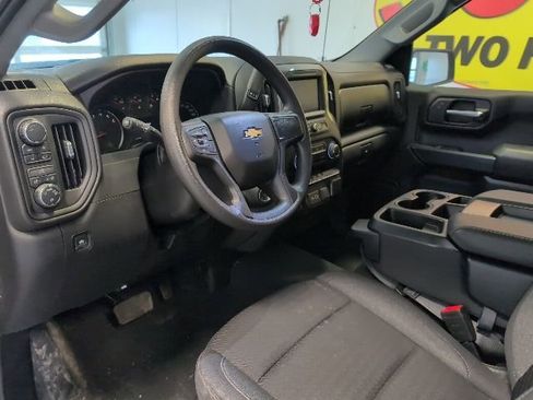 Used 2024 Chevrolet Silverado 1500 Custom AWD/4WD image 8