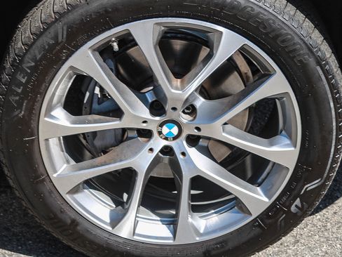 Used 2026 BMW X5 xDrive40i w/ Climate Comfort Package AWD/4WD image 10
