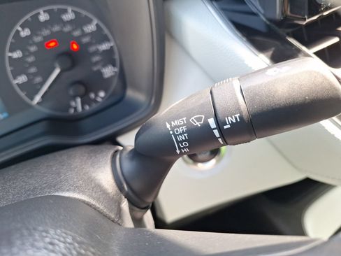 Used 2025 Toyota Corolla SE FWD image 24