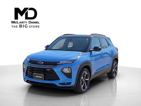 Used 2023 Chevrolet TrailBlazer RS w/ Convenience Package image 2