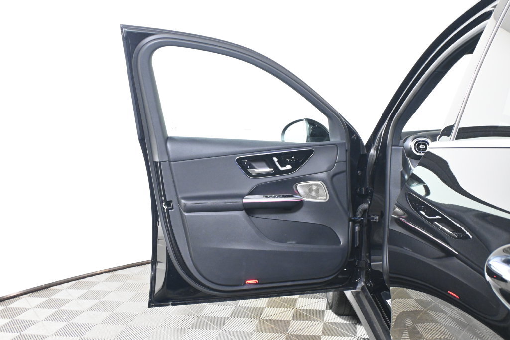 Certified 2026 Mercedes-Benz GLC 300 4MATIC image 27