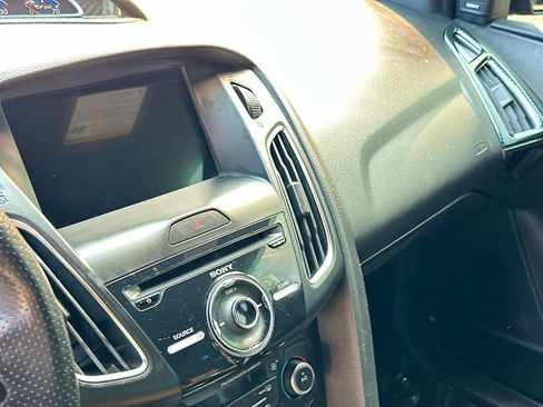 Used 2018 Ford Focus RS image 13