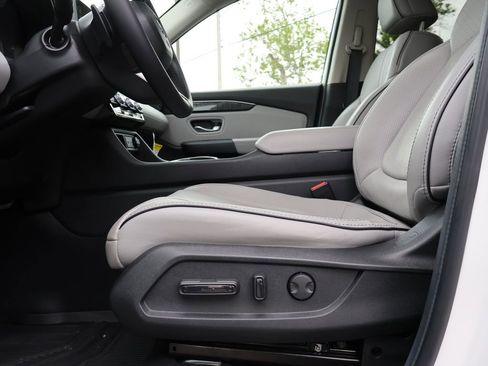 Certified 2025 Honda Pilot Elite image 33